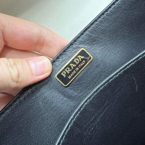 100% Authentic Prada Cahier Black & White Shoulder Bag - Picture 14 of 16